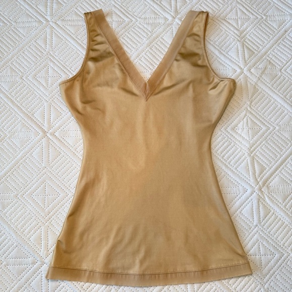 Spanx Slimplicity Double V-Neck Camisole Smooth Shaping Top Nude Size Medium - Picture 3 of 8